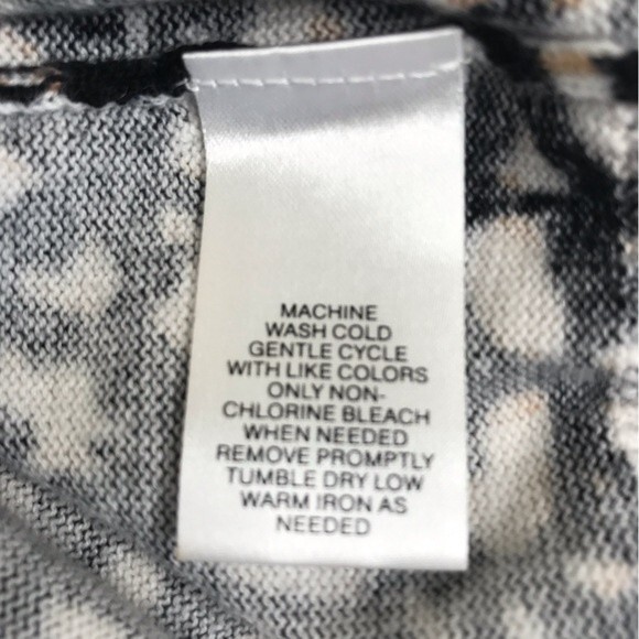 Designers Originals Leopard Print Button Front Cardigan Sweater Womens Size 1X - Picture 7 of 11